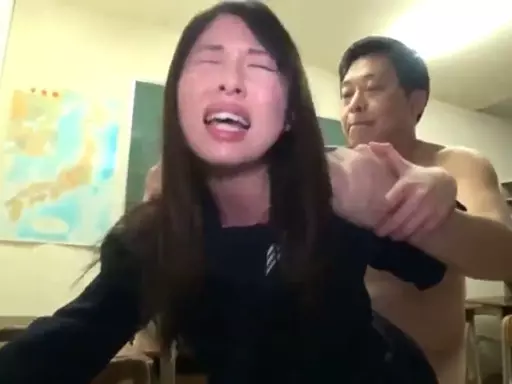 清楚な制服美少女（あおいれな）