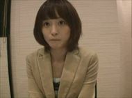 ＜素人動画＞素朴で可愛らしい素人娘を捕ま...