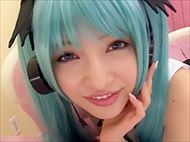 初音●クのコスプレをした桐谷ユリアに見つ...