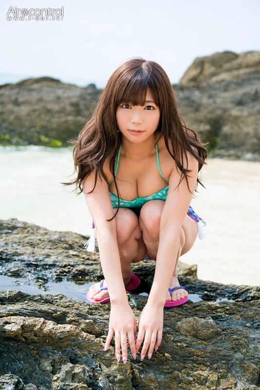 ＜オナニー動画＞オイル塗れのおっぱいをマ...