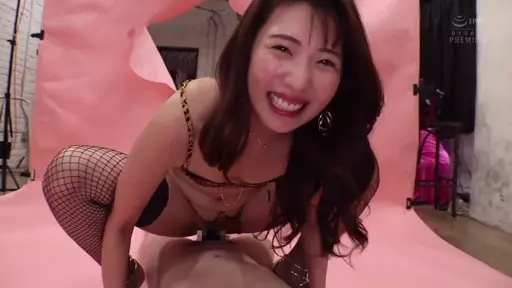 スレンダーな痴女お姉さん（山岸