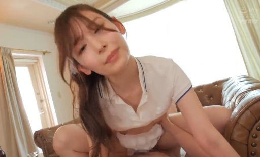 区民テニスサークルで知り合った激カワで美...