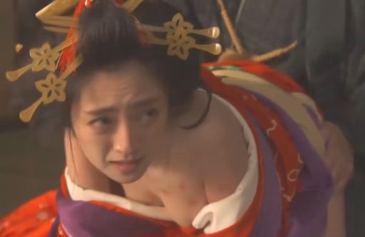 Yumi Adachi, dr